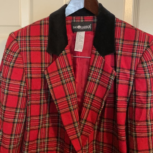 Sag Harbor Petite wool red plaid blazer size 10 40% wool 1 button front, lined - Picture 2 of 10